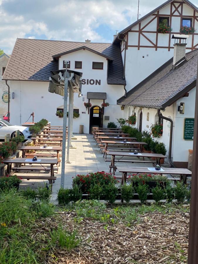 Mariánské Lázně Hostinec U Pejska A Kocicky מראה חיצוני תמונה