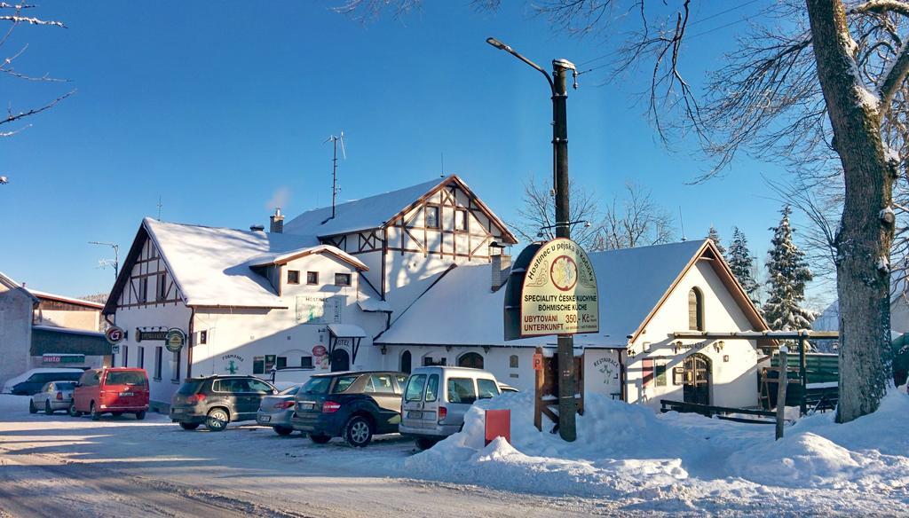Mariánské Lázně Hostinec U Pejska A Kocicky מראה חיצוני תמונה